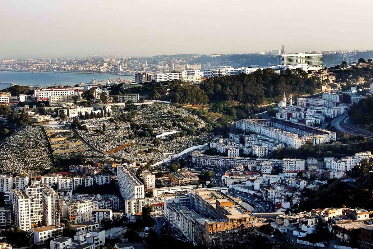 Koriche Vivre à Oued Koriche Alger : vue mer, authentique — Guide expat 2026 ...